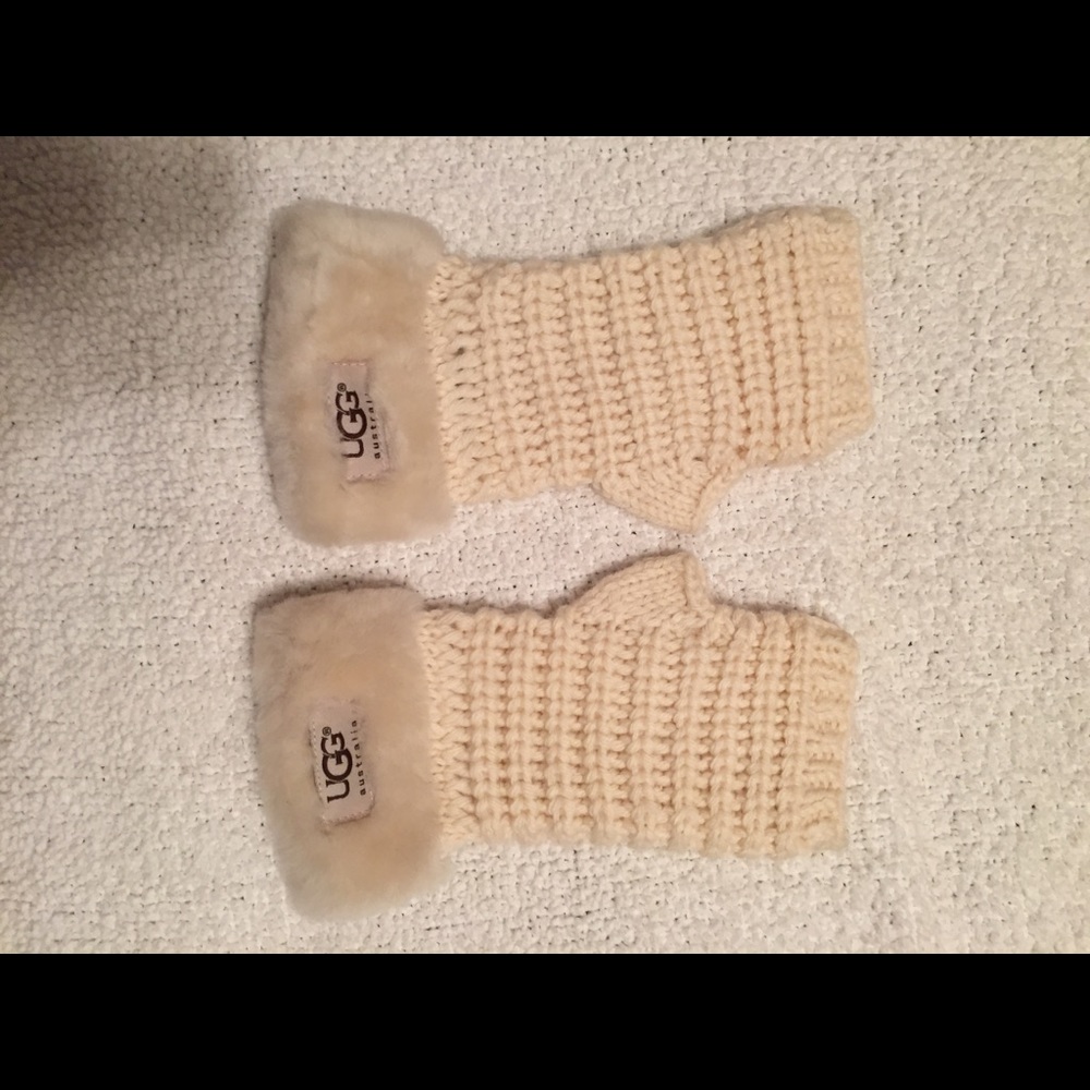 Ugg fingerless Gloves